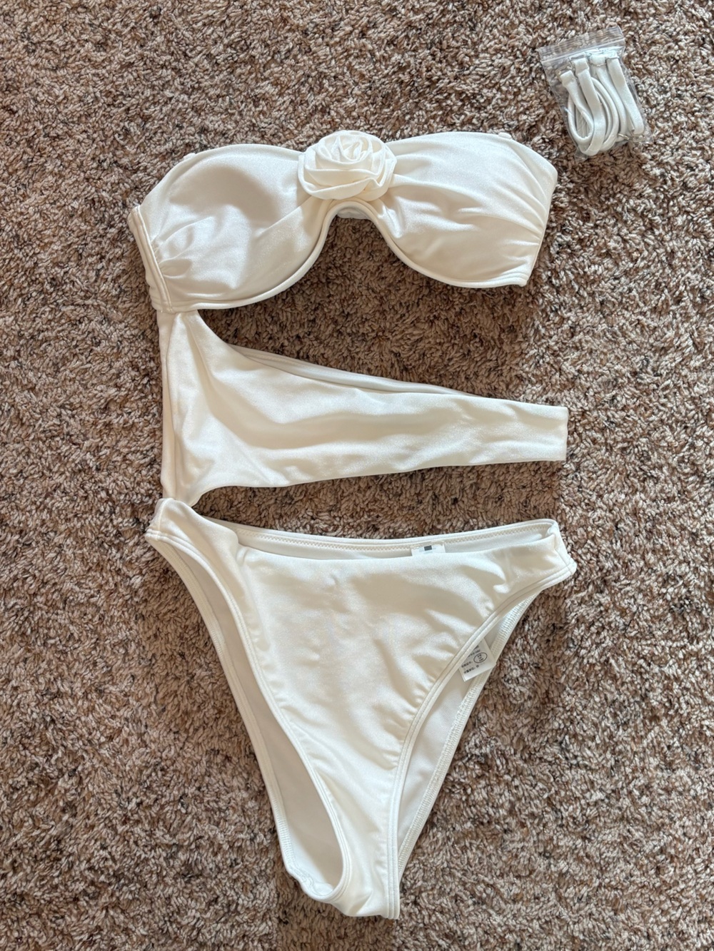 Abercrombie & Fitch Cream One-Shoulder Bikini with Rosette